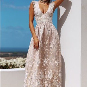 COPY - Beautiful champagne beige dress Formal/ ev…